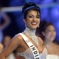 Karier Priyanka Chopra di industri hiburan diawali dengan memenangkan kontes kecantikan. Dia berhasil mendapat gelar Miss World 2000. Foto: Getty Images