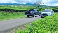 Ditambah lagi dengan sistem S-AWC yang sangat membantu pengendalian tiap roda. S-AWC (Super All Wheel Control) Berbeda dengan kendaraan lain, kendaraan dari Mitsubishi Motors memiliki sistem penggerak yang sudah terintergrasi dengan AYC (Action Yaw Control), ABS (Anti-lock Braking System), dan ASTC (Active Stability & Traction Control) yang penggunaannya telah dioptimalkan.