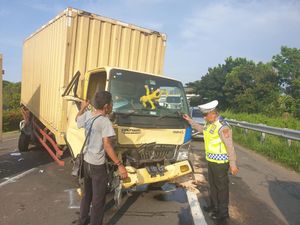 7 Kendaraan Tabrakan Beruntun di Tol Palikanci