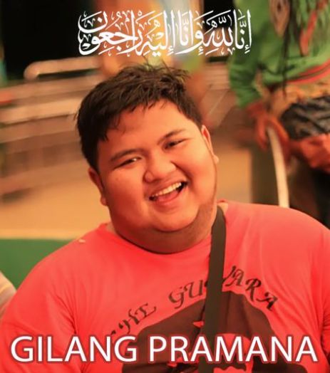 Adik Ussy, Gilang, meninggal dunia.
