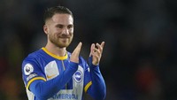 Alexis Mac Allister masuk radar MU. Tapi pemain Brighton ini juga dilirik klub top lain. Foto: AP/Kirsty Wigglesworth