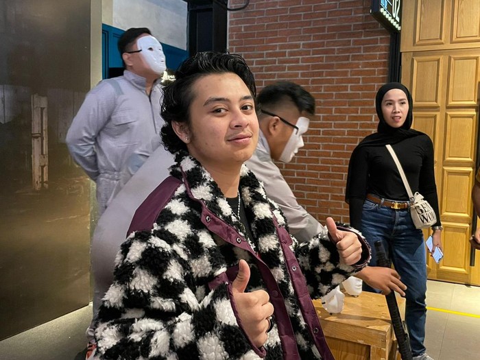 Bastian Steel rela jadi samsak di series 96 Jam.