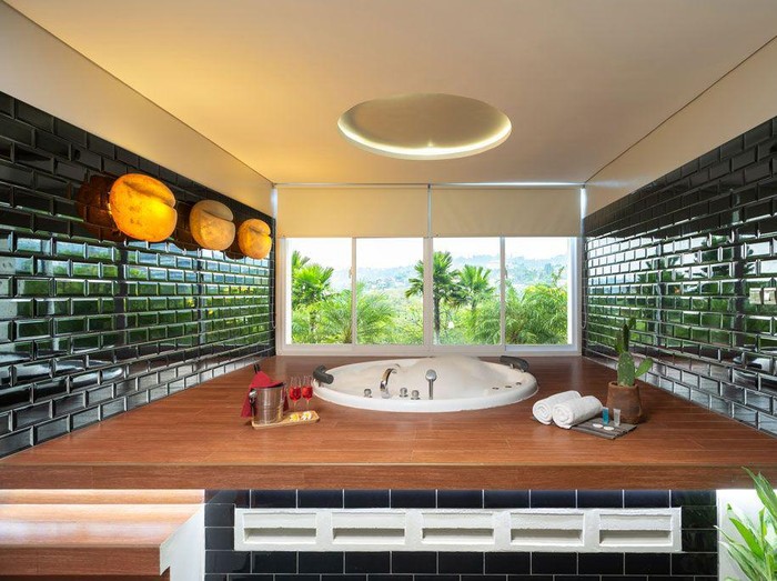 Hotel dengan private pool di Bandung.