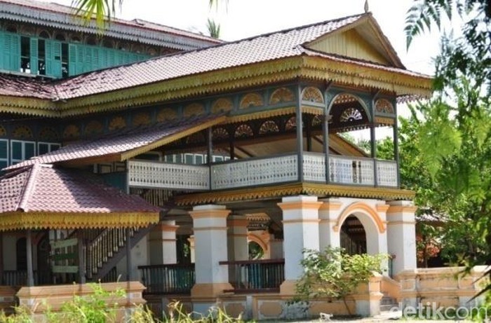 Istana Niat Lima Laras di Kabupaten Batu Bara, Sumut.