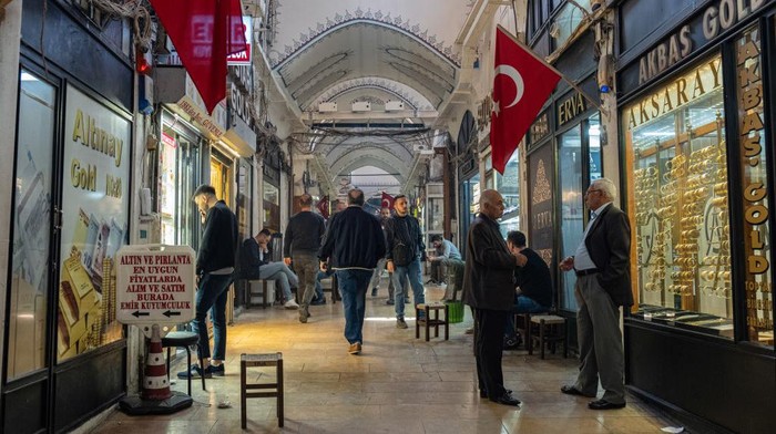 Tingkat inflasi Turki melambat menjelang pemilihan presiden. Hal ini pertama kalinya dalam kurun lebih dari setahun.