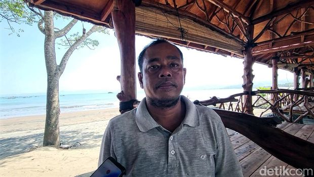 Kades di Banten sulap Pantai Batu Bintang jadi kawasan asri