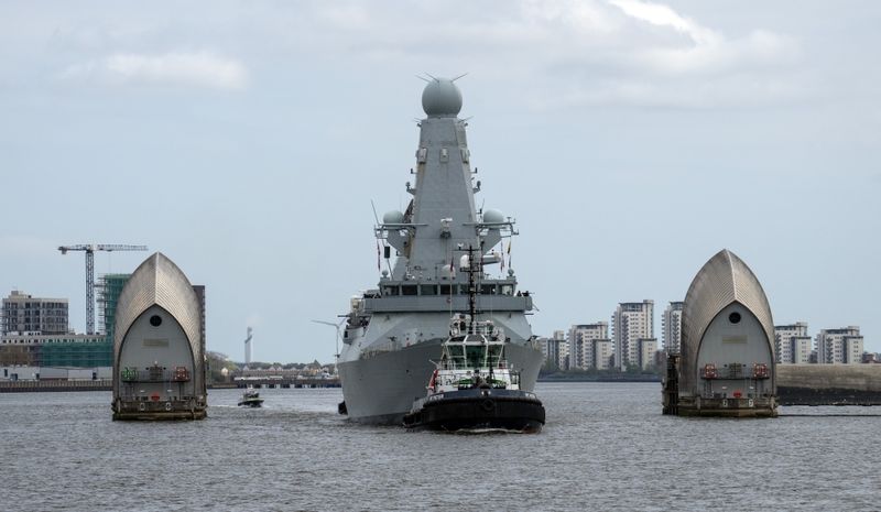 Kapal Perang HMS Diamond Kawal Penobatan Raja Charles III