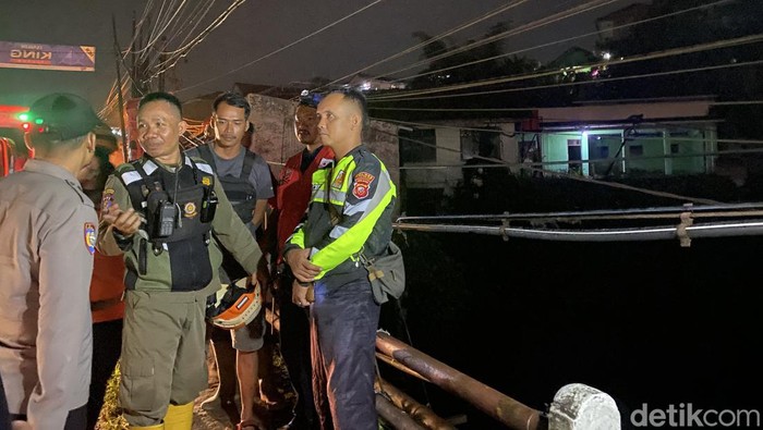 Lokasi hilangnya petugas pemeriksa jembatan di Jembatan Cimahi, Sukabumi, Jumat (5//5/2023).