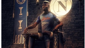 Victor Osimhen mampu jadi striker tajam bagi Napoli. Foto: Twitter