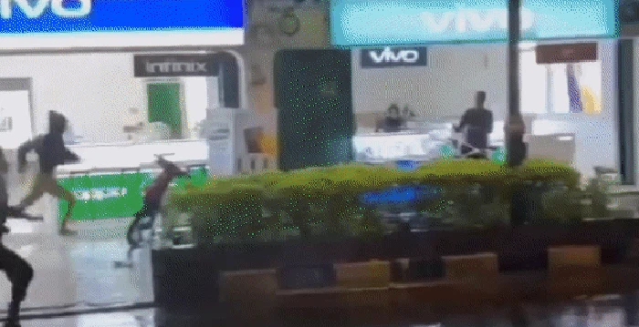 Momen viral polisi kejar pria berjaket hitam di Cianjur