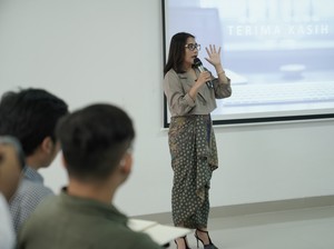 Prilly Latuconsina Jadi Dosen di Universitas Udayana, Bagikan Pengetahuan Ini