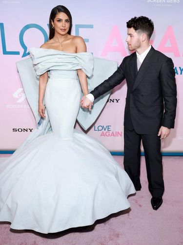 NEW YORK, NEW YORK - MAY 03: Priyanka Chopra and Nick Jonas attend the 