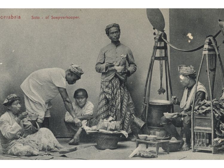 Sudah Ada Sejak Abad 15, Ini Tampilan Penjual Soto Tempo Dulu