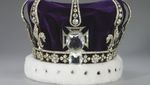 Potret Mahkota Bertabur Berlian & Atribut yang Akan Dikenakan Raja Charles III