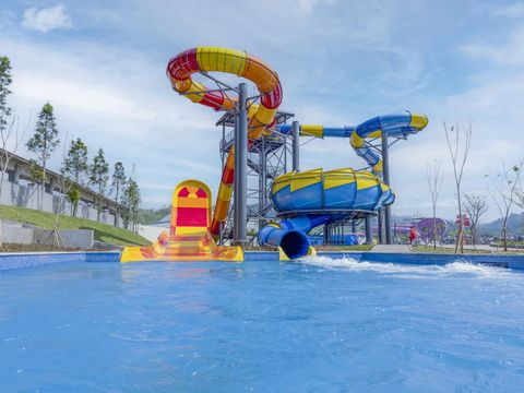 Wahana di Wahoo Waterworld.