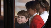 LONDON, ENGLAND - MAY 06: Britains Prince William, Prince of Wales, Princess Charlotte, Prince Louis and Britains Catherine, Princess of Wales attend the Coronation of King Charles III and Queen Camilla at Westminster Abbey on May 6, 2023 in London, England. The Coronation of Charles III and his wife, Camilla, as King and Queen of the United Kingdom of Great Britain and Northern Ireland, and the other Commonwealth realms takes place at Westminster Abbey today. Charles acceded to the throne on 8 September 2022, upon the death of his mother, Elizabeth II. (Photo by Yui Mok  - WPA Pool/Getty Images)