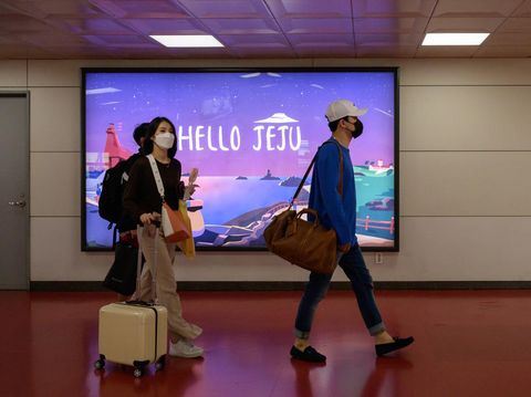 Bandara Jeju (AFP via Getty Images/ED JONES)
