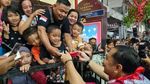 Meriahnya Festival Rujak Uleg di Kya-kya Surabaya