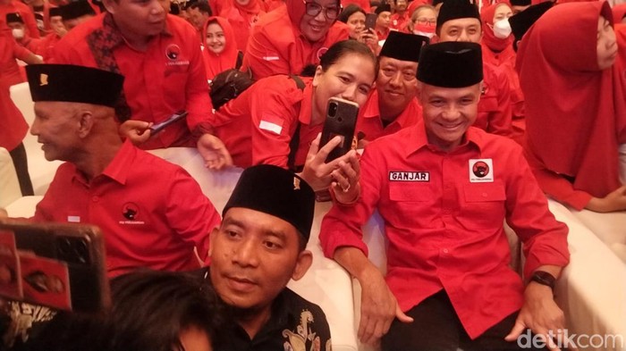 Ganjar Pranowo di Surabaya
