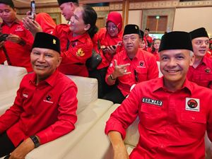 PDIP Yakin Jokowi Dukung Ganjar: Dia Hadir di Batutulis