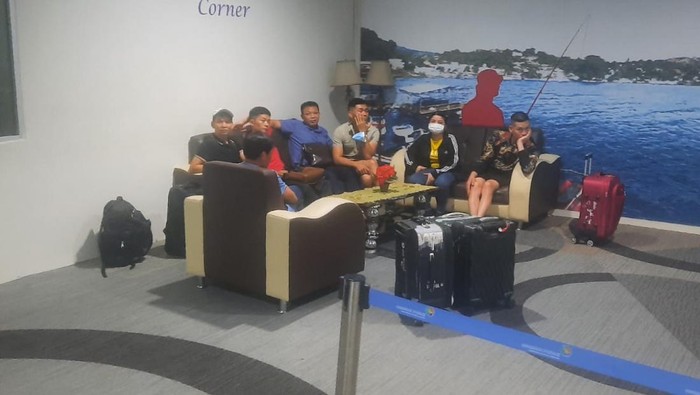 Imigrasi Medan tolak 8 WNA asal Vietnam dan Malaysia karena bermasalah. (Foto: Dok Imigrasi Medan)
