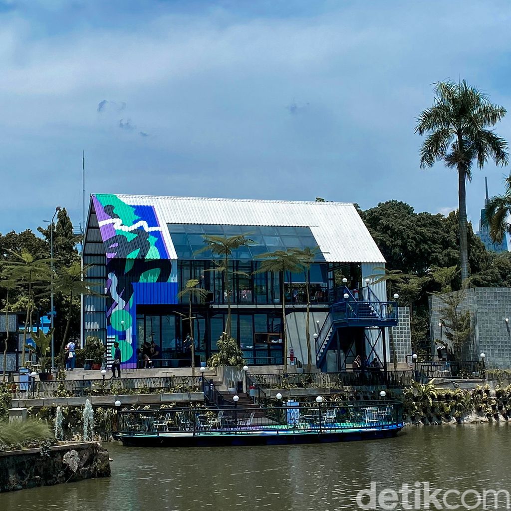Kafe yang cocok jadi 'tempat bengong' di Jakarta