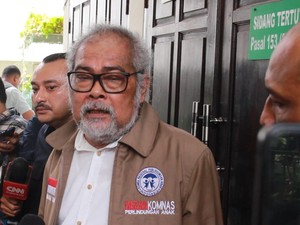 Arist Merdeka Sirait Meninggal, Oklin Jalani Pemeriksaan Kasus Jilat Es Krim