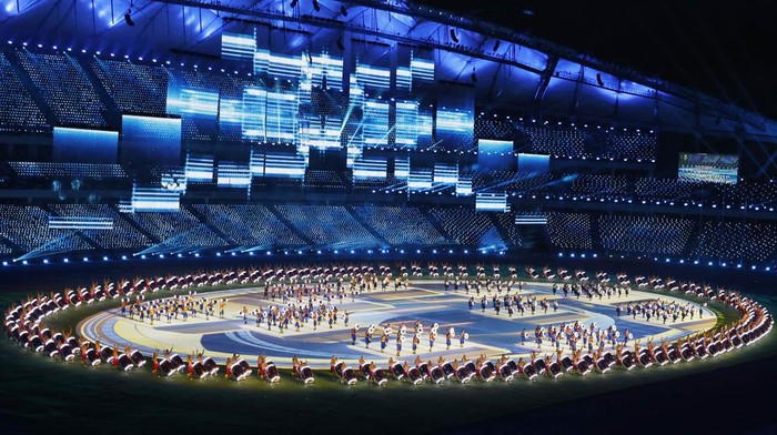 Upacara pembukaan SEA Games 2023 telah digelar di Stadion Morodok Techno National Stadium, Kamboja, Jumat (5/5) malam. Pembukaan berlangsung meriah.
