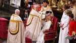 Momen Charles III Dinobatkan Jadi Raja Inggris