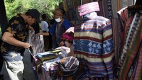 Pameran menampilkan berbagai produk UMKM khas NTT.