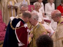 Foto: Detik-detik Raja Charles III Resmi Dinobatkan Sebagai Raja Inggris