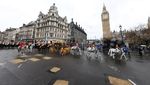 Raja Charles Naik Kereta Kencana ke Westminster Abbey untuk Penobatan