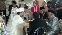 Sahrul Gunawan dan Dine menggelar pernikahan di Gedong Putih, Kabupaten Bandung Barat pada hari ini, Sabtu (6/5/2023). Foto: dok. Channel YouTube Dine With Sahrul Gunawan