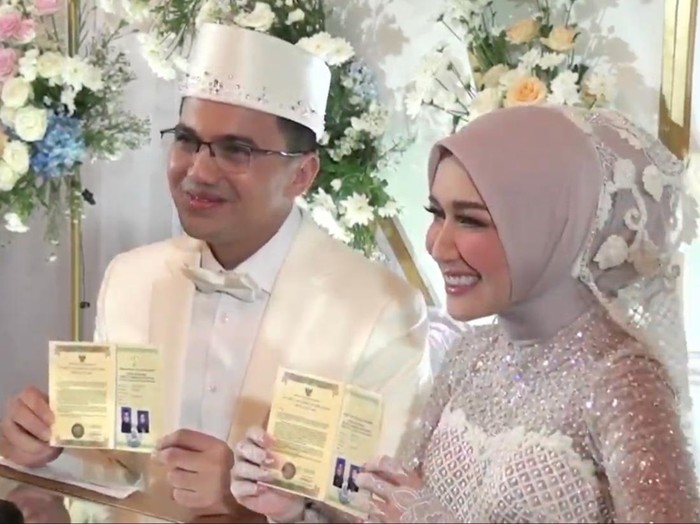 Sahrul Gunawan resmi nikahi Dine.