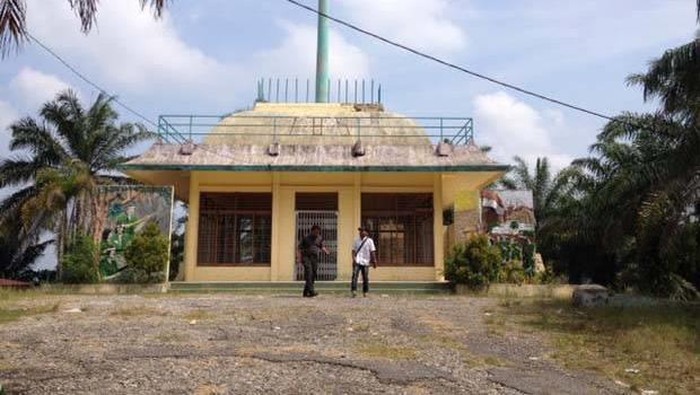 Tugu Juang 45 Lobusona. (Foto: Dok. Disbudpar Sumut)
