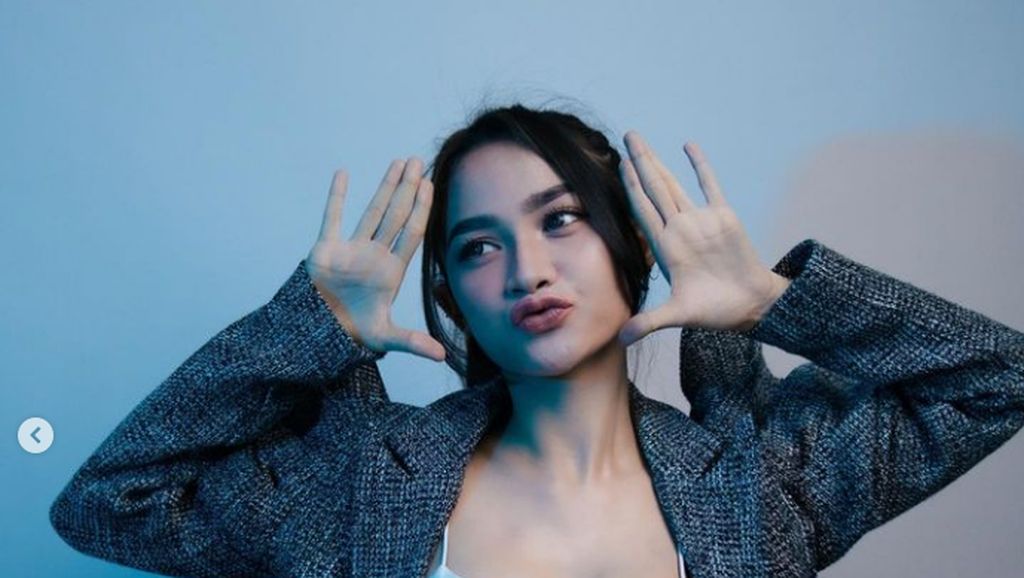 Arlida Putri Nyesel Kelewat Seksi