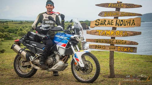 Artis Darius Sinathrya ketika menjajal kawasan Doroncanga Tambora. (IST)