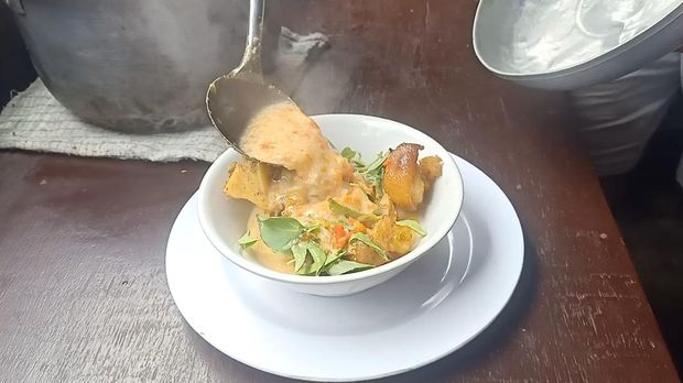 Babi pedas atau 