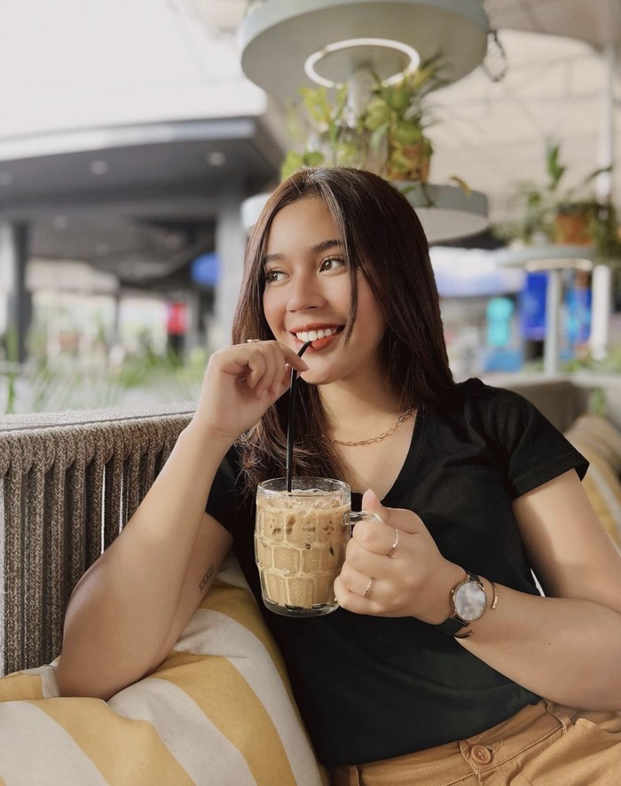 Fay Nabila Dinikahi Rama Restu, Ini Momen saat Ngopi Cantik dan Kulineran Italia Fay Nabila Dinikahi Rama Restu, Ini Momen saat Ngopi Cantik dan Kulineran Italia