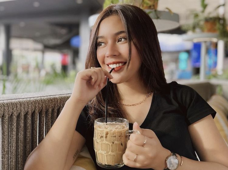 Fay Nabila Dinikahi Rama Restu, Ini Momen Saat Ngopi Cantik dan Kulineran Italia