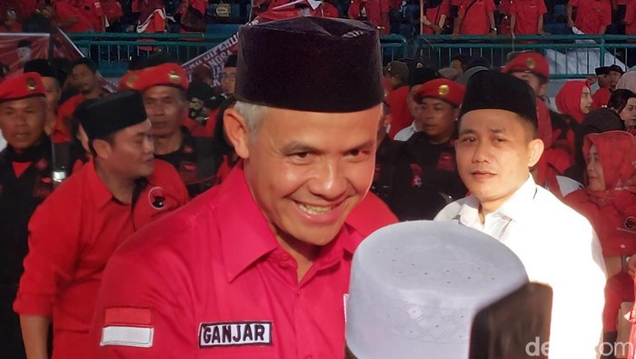 Ganjar Pranowo saat mengikuti konsolidasi PDIP di Jember.
