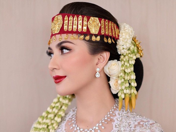 Jessica Mila dalam acara Mangadati.