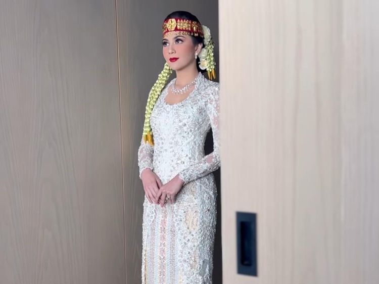 Jessica Mila Bikin Pangling di Acara Mangadati