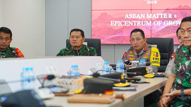 Kapolri Jenderal Listyo Sigit Prabowo dan Panglima TNI Laksamana Yudo Margono.