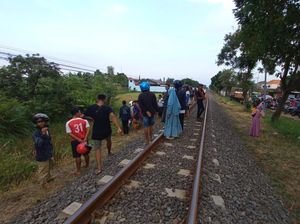 Balita di Pasuruan Tertabrak KA Saat Main Sekitar Rel
