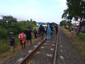 Balita di Pasuruan Tertabrak KA Saat Main Sekitar Rel