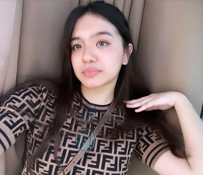 Di akun Instagram pribadinya Lovely tampak cukup sering mengunggah foto-foto pribadinya. Hingga saat ini Lovely sudah berhasil mengumpulkan lebih dari 14,3 ribu pengikut di akun Instagramnya. Foto: Instagram/@realangelkaramoy