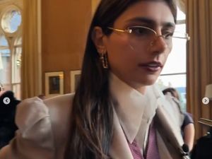 Dukung Palestina, Mia Khalifa Cemooh Tentara AS, Doakan Kena Gangguan Mental