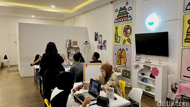 Northwood Cafe yang punya vibes seperti di sekolah Korea.