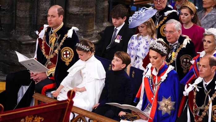 LONDON, ENGLAND - MAY 06: (Bottom L to R) Britains Prince William, Prince of Wales, Princess Charlotte, Prince Louis, Britains Catherine, Princess of Wales, Prince Edward, Duke of Edinburgh. (Top L to R) James, Earl of Wessex, Lady Louise Windsor, Prince Richard, Duke of Gloucester and Birgitte, Duchess of Gloucester attend the Coronation of King Charles III and Queen Camilla at Westminster Abbey on May 6, 2023 in London, England. The Coronation of Charles III and his wife, Camilla, as King and Queen of the United Kingdom of Great Britain and Northern Ireland, and the other Commonwealth realms takes place at Westminster Abbey today. Charles acceded to the throne on 8 September 2022, upon the death of his mother, Elizabeth II. (Photo by Yui Mok  - WPA Pool/Getty Images)